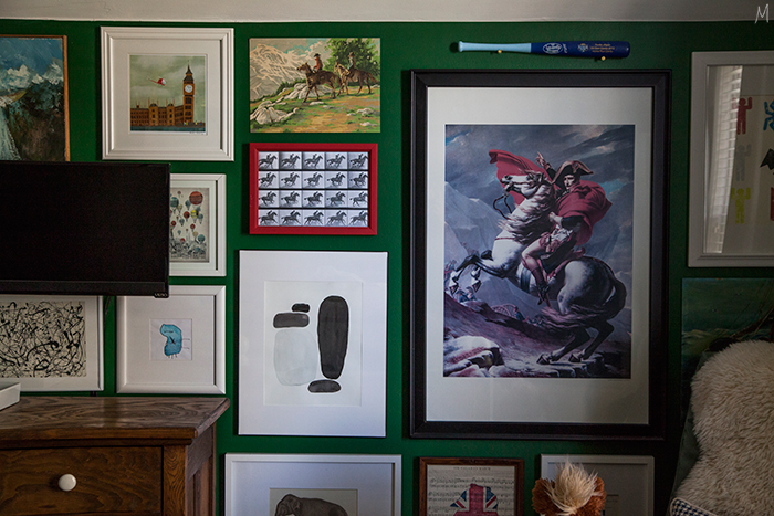 The-Makerista-Taphanger-Photo-Hanger-Tool-Easy-Boys-Gallery-Wall-Art-Kids-Room-Green-Walls-IMG_3983