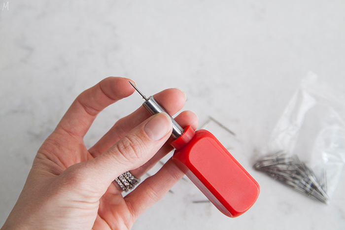 The-Makerista-Taphanger-Photo-Hanger-Tool-Easy-IMG_3977