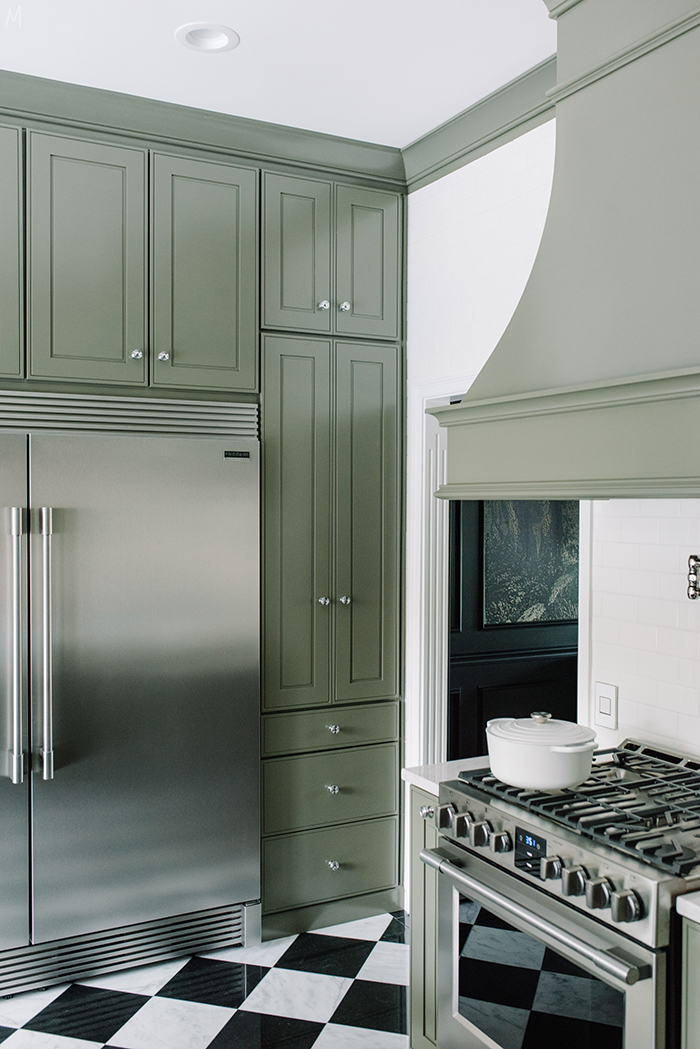 The-Makerista-Kitchen-Makeover-Reveal-Portrait-Green-Cabinets-Traditional-Modern-DSC_2433