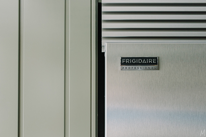 The-Makerista-Kitchen-Makeover-Reveal-Portrait-Green-Cabinets-Traditional-Modern-DSC_2436