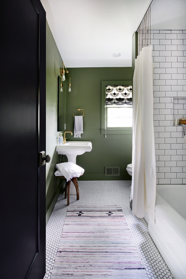 guest-bathroom-01_edited-1