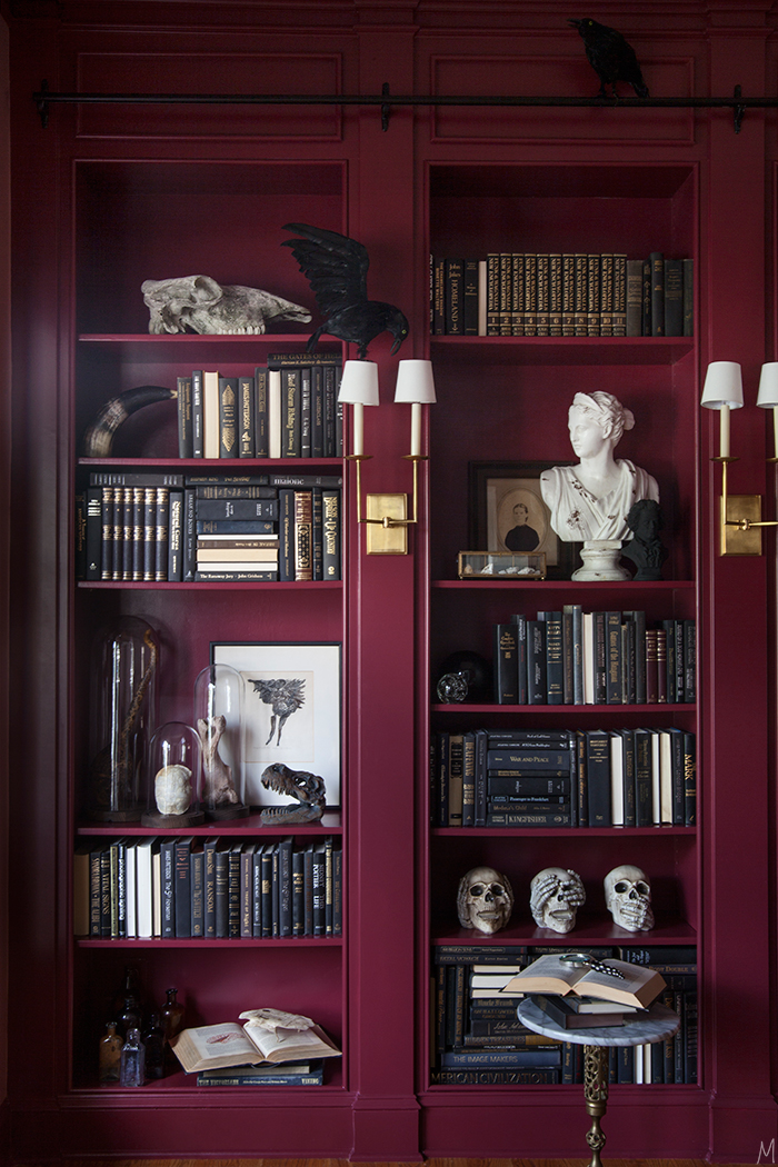 the-makerista-halloween-decor-curiosities-bookshelves-library-berry-color-black-and-white-spooky-img_6347
