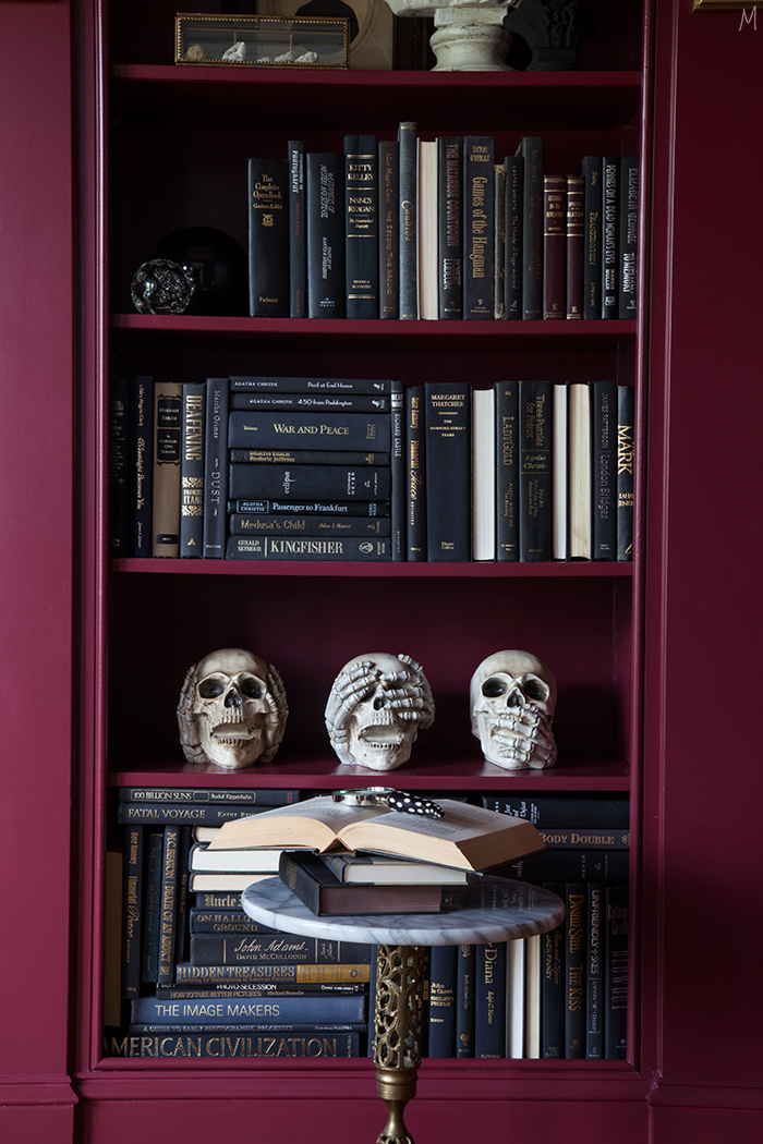 the-makerista-halloween-decor-curiosities-bookshelves-library-berry-color-black-and-white-spooky-img_6382
