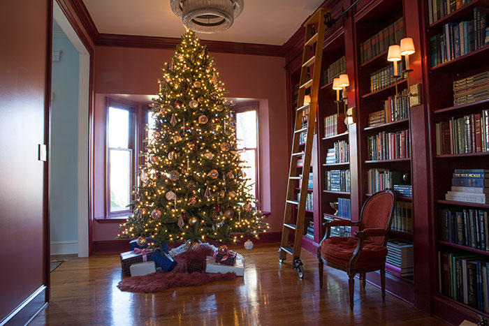 the-makerista-christmas-tree-traditional-modern-burgundy-mauve-grand-7w7a8243