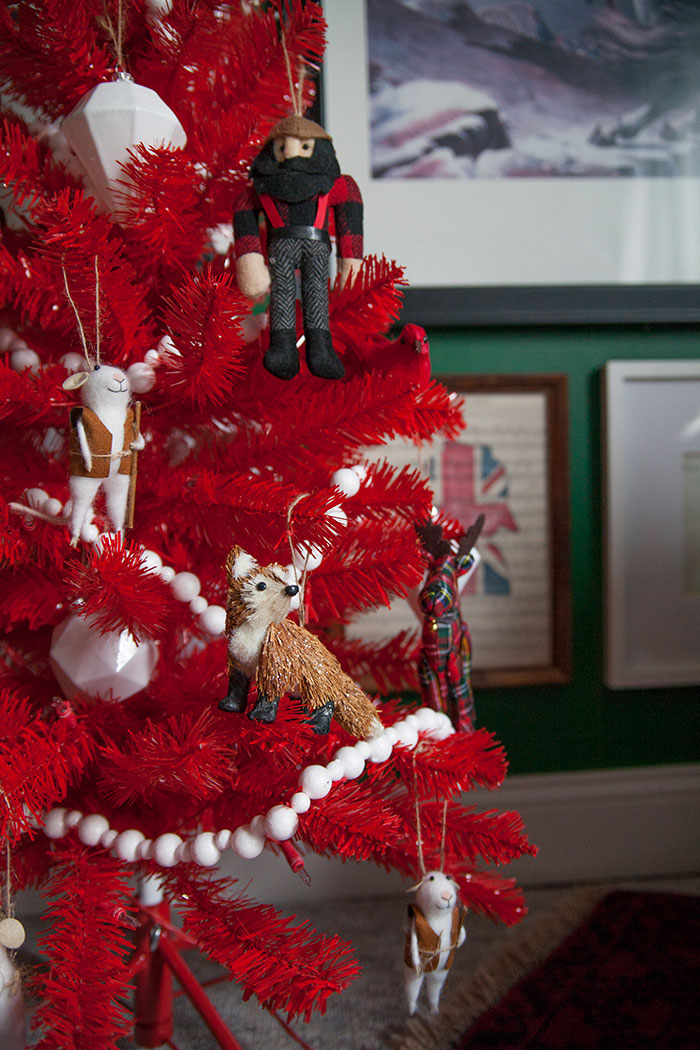 the-makerista-red-kids-room-tree-img_7308