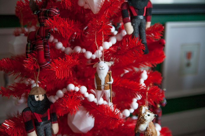 the-makerista-red-kids-room-tree-img_7319