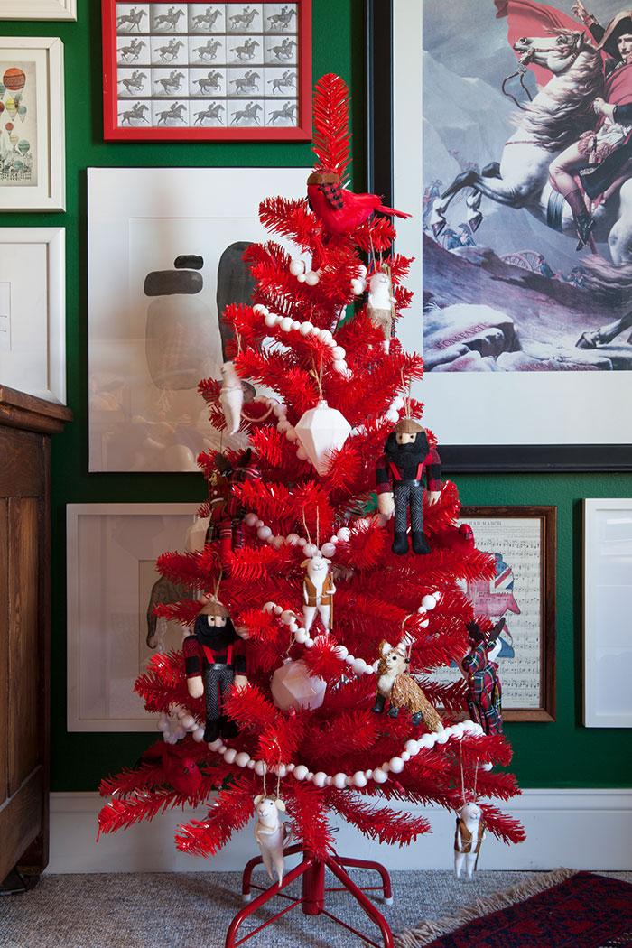 the-makerista-red-kids-room-tree-img_7346