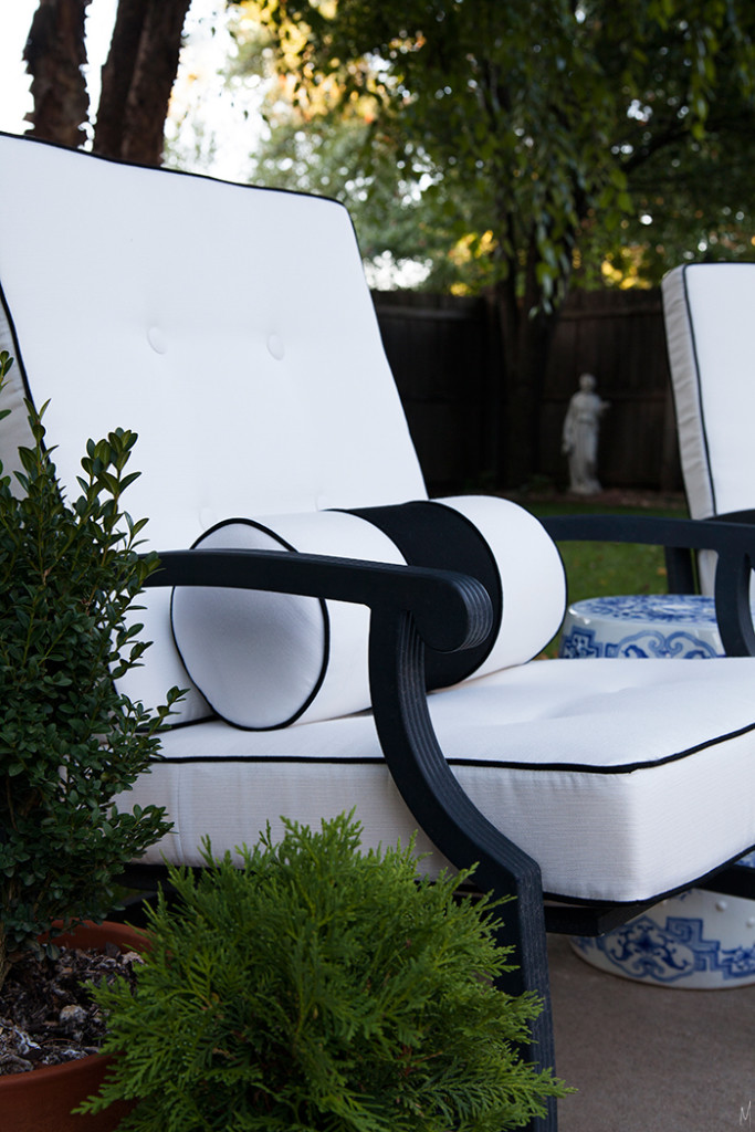 Outdoor Cushions With Custom Details, Black And White Outdoor Patio Seat Cushions